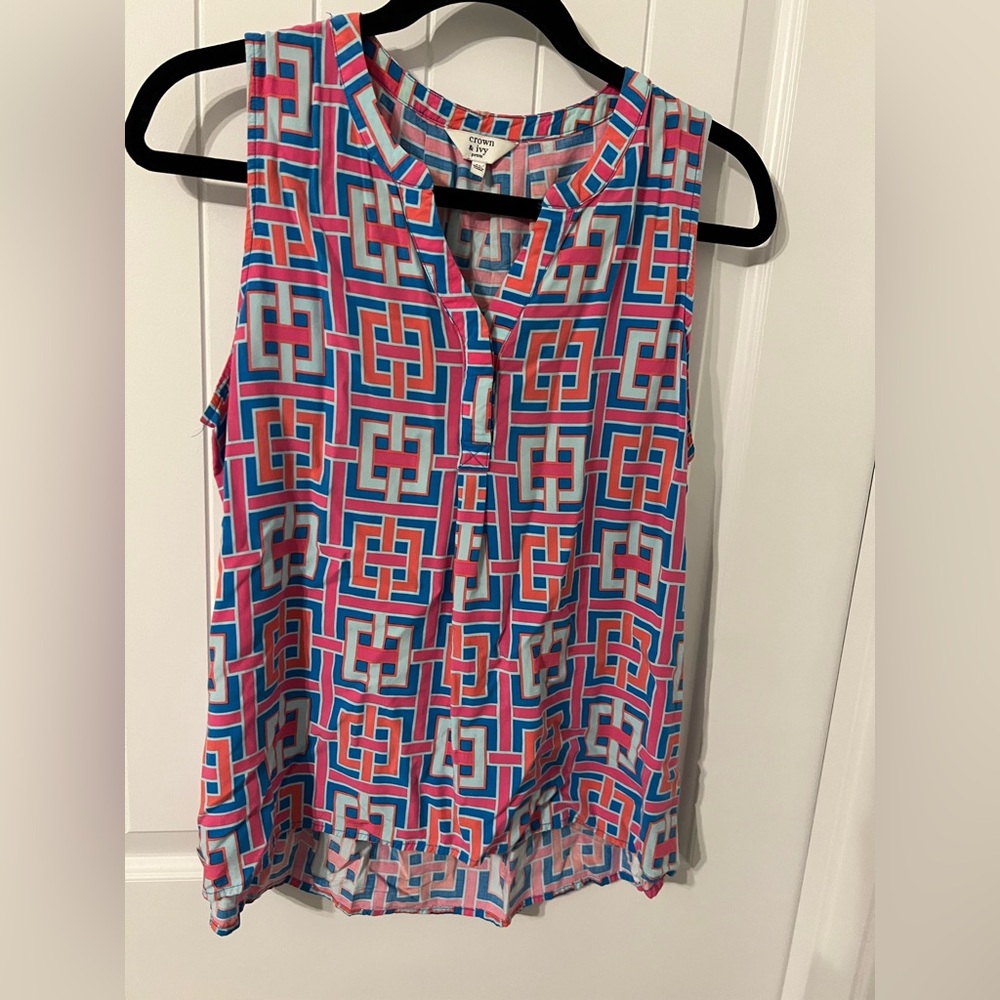 Crown & Ivy Sleeveless Top